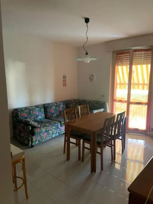 Appartamento Zona Centrale Con Barbecue Colico Italy
