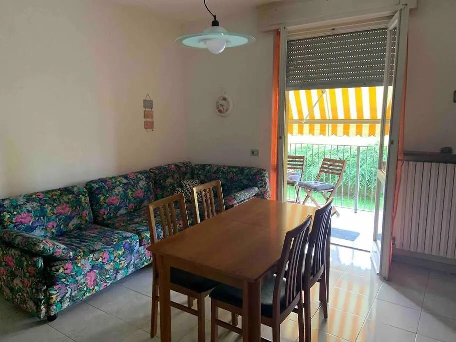 Appartamento Zona Centrale Con Barbecue Colico